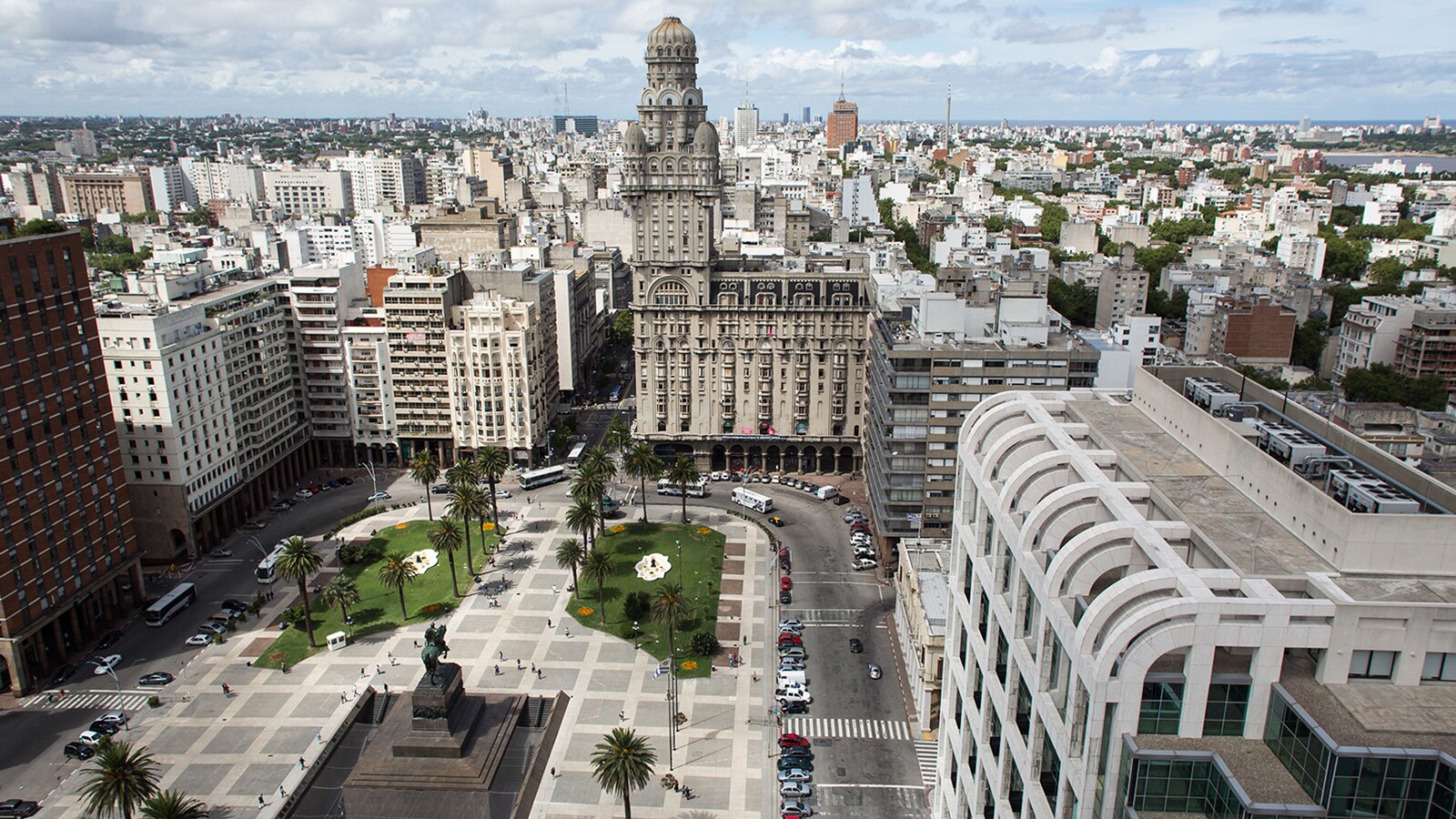 Vista aérea del centro de Montevideo